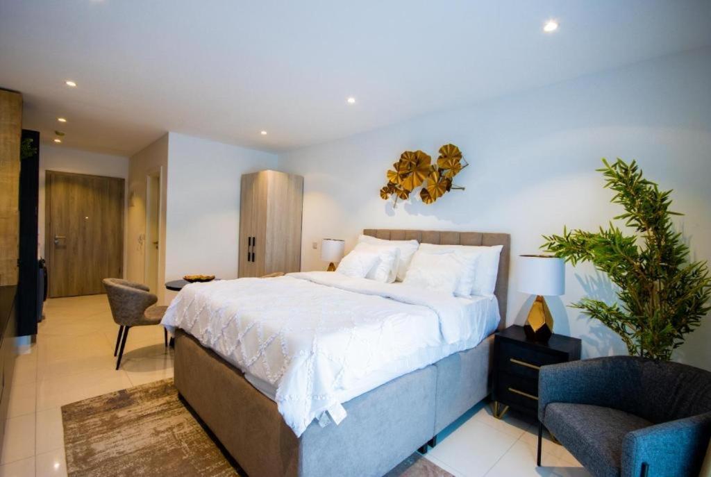 Splendid Apartments @ The Lennox Acra Exterior foto